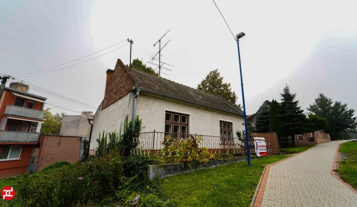 2-izbovy-rodinny-dom-pozemok-619-m2-spacince-08