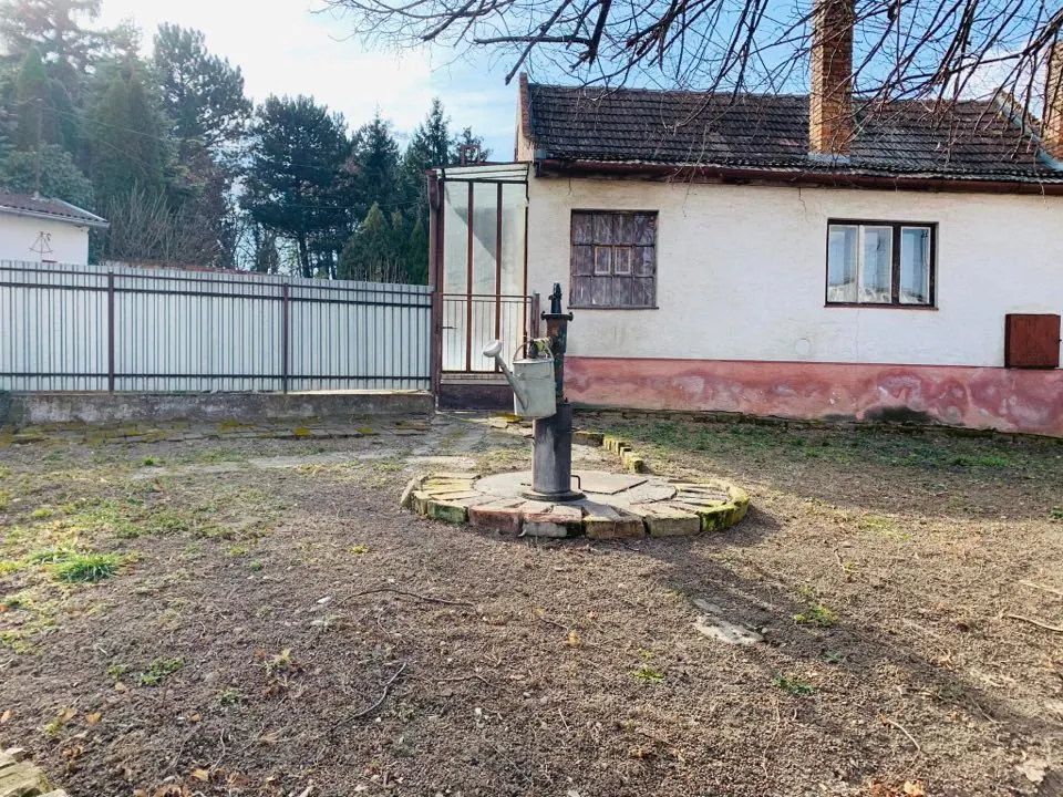 2-izbovy-rodinny-dom-pozemok-619-m2-spacince-39