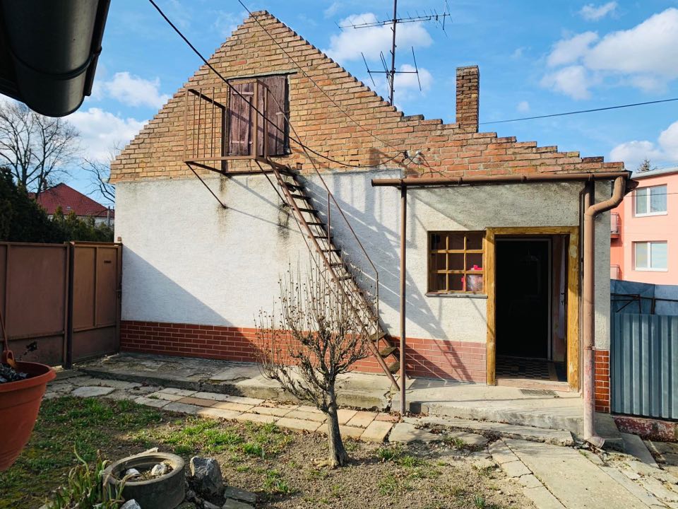 2-izbovy-rodinny-dom-pozemok-619-m2-spacince-41