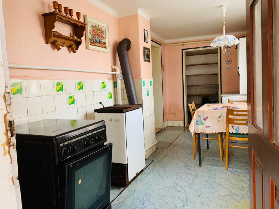 2-izbovy-rodinny-dom-pozemok-619-m2-spacince-50