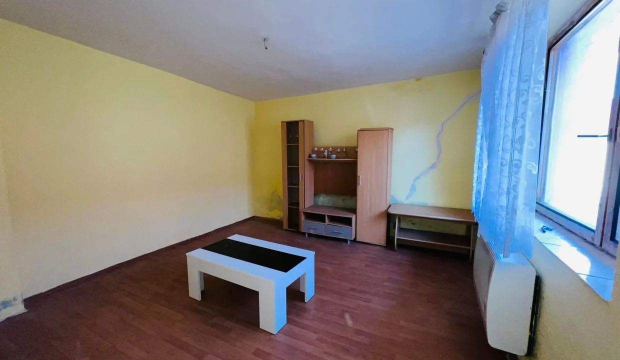 3-izbovy-rodinny-dom-229-m2-hlohovec-21