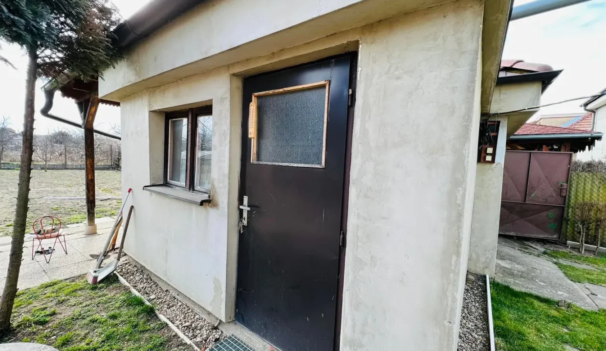 3-izbovy-rodinny-dom-pozemok-678-m2-hrnciarovce-nad-parnou-03