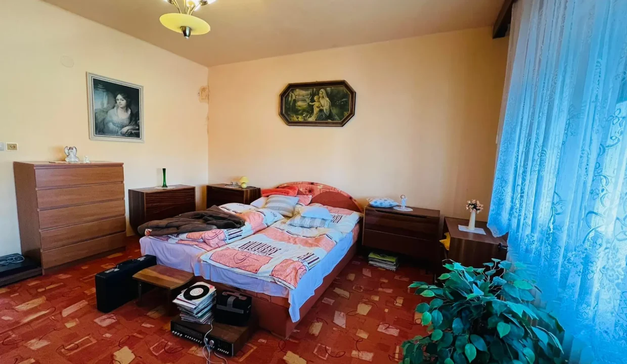 3-izbovy-rodinny-dom-pozemok-678-m2-hrnciarovce-nad-parnou-06