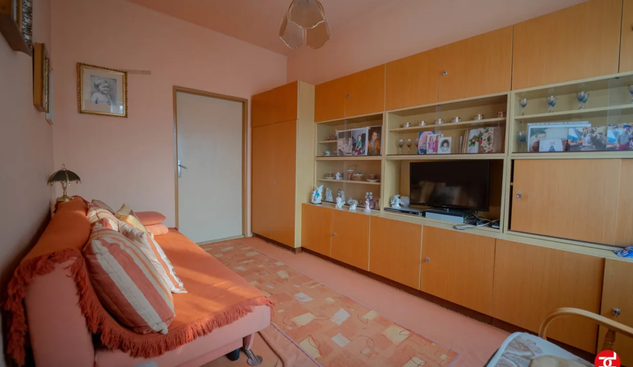 3-izbovy-rodinny-dom-pozemok-678-m2-hrnciarovce-nad-parnou-28