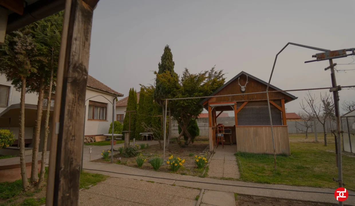 3-izbovy-rodinny-dom-pozemok-678-m2-hrnciarovce-nad-parnou-41