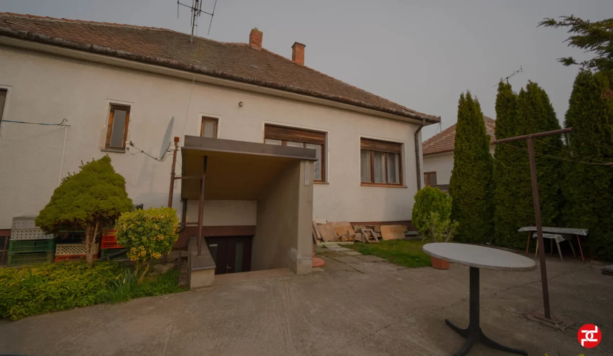 3-izbovy-rodinny-dom-pozemok-678-m2-hrnciarovce-nad-parnou-42