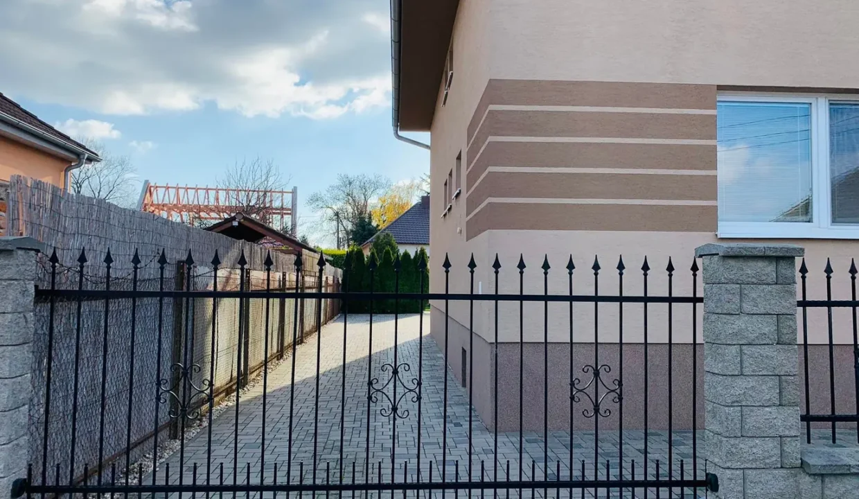 7-izbovy-rodinny-dom-kocelova-trnava-03