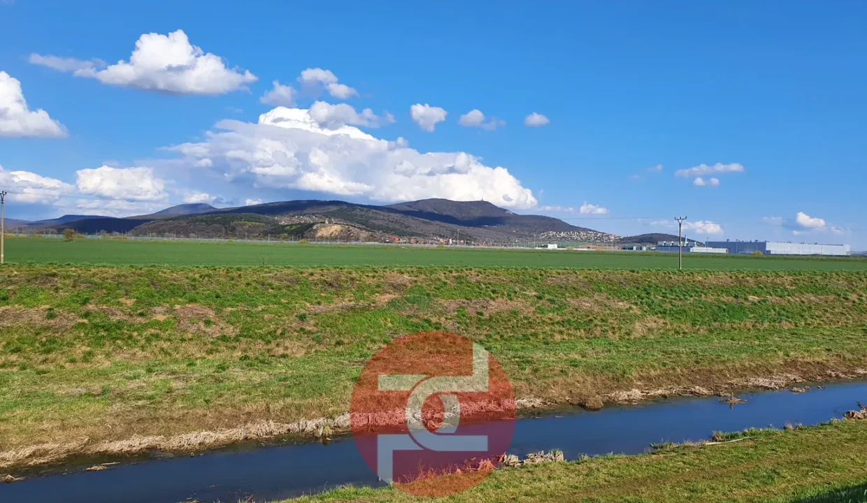 novostavba-rodinneho-domu-s-klimatizaciou-135-m2-radosinska-luzianky-06