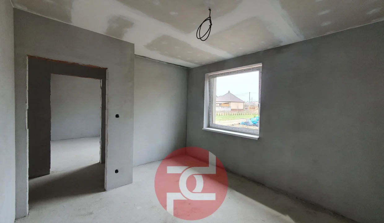 skolaudovany-4-izbovy-bungalov-uzitkova-plocha-90-radosinska-luzianky-06