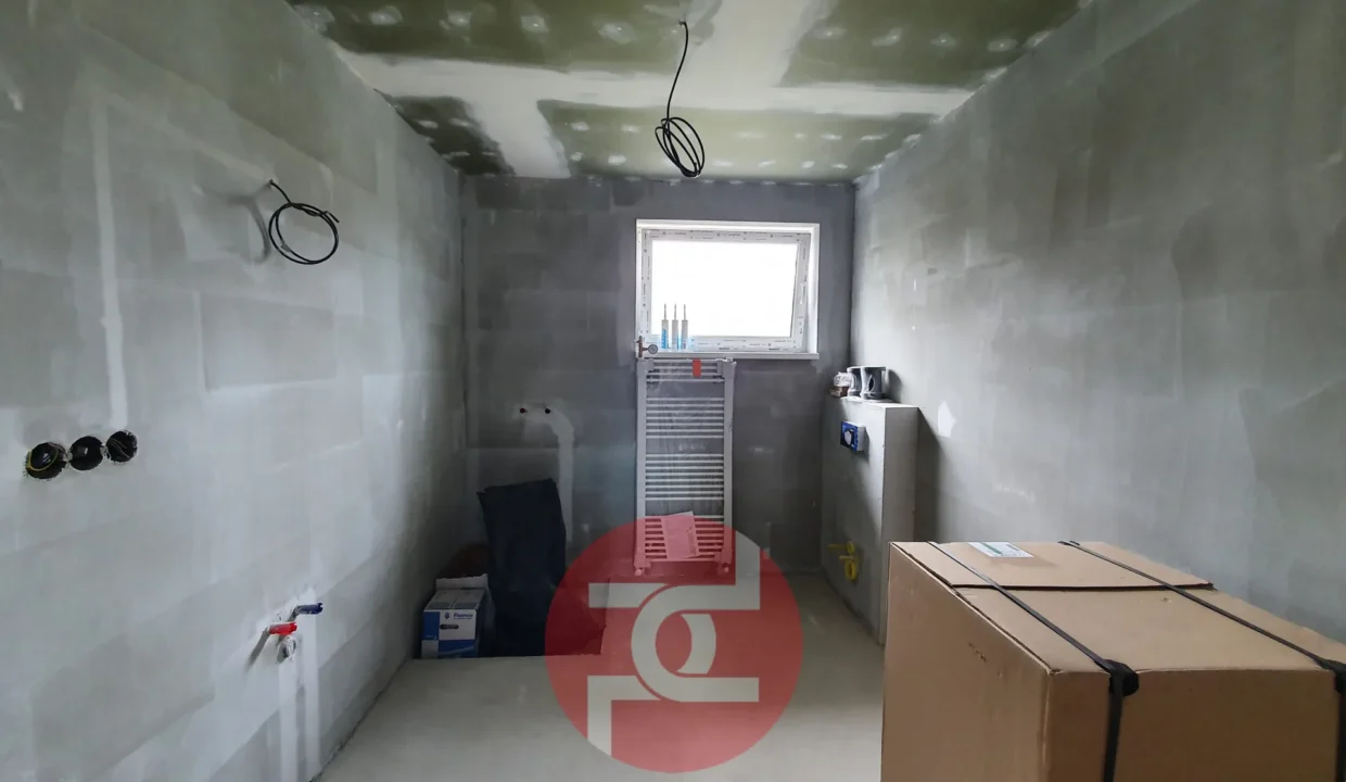 skolaudovany-4-izbovy-bungalov-uzitkova-plocha-90-radosinska-luzianky-07