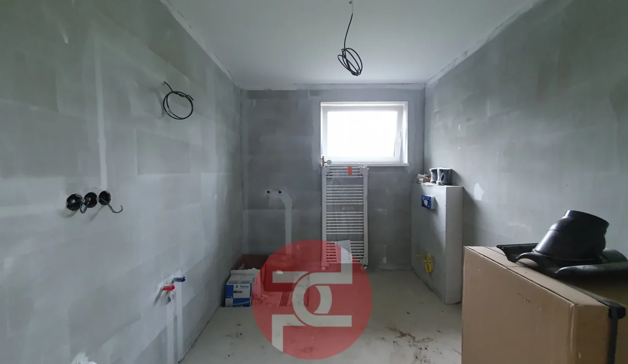 skolaudovany-4-izbovy-bungalov-uzitkova-plocha-90-radosinska-luzianky-23