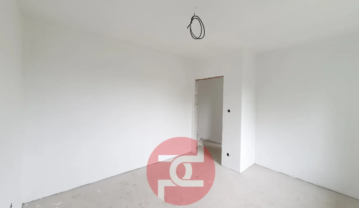 skolaudovany-4-izbovy-bungalov-uzitkova-plocha-90-radosinska-luzianky-24