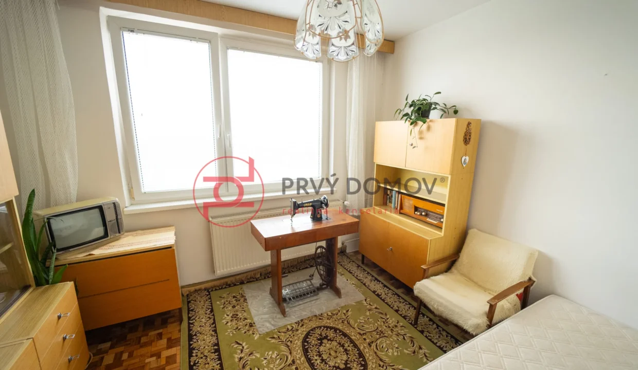 velky-3-izbovy-byt-s-garazou-75-16-m2-hlavna-galanta-05