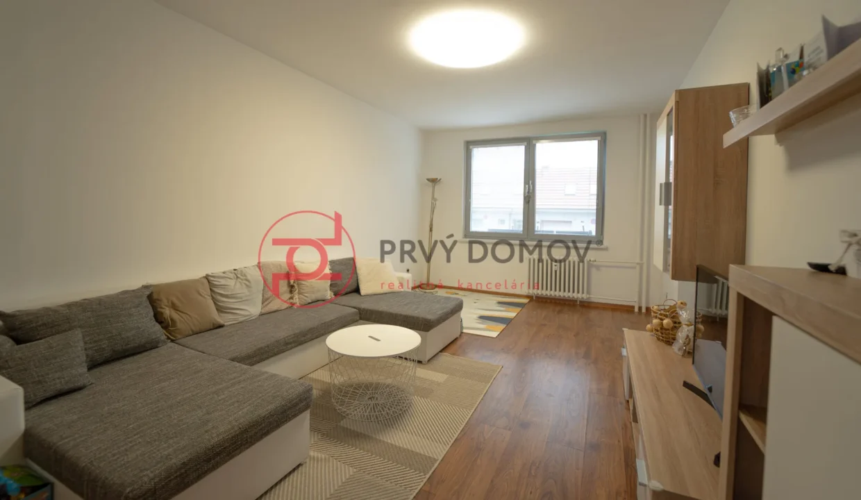 zariadeny-3-izbovy-byt-po-kompletnej-namestie-slobody-sered-06