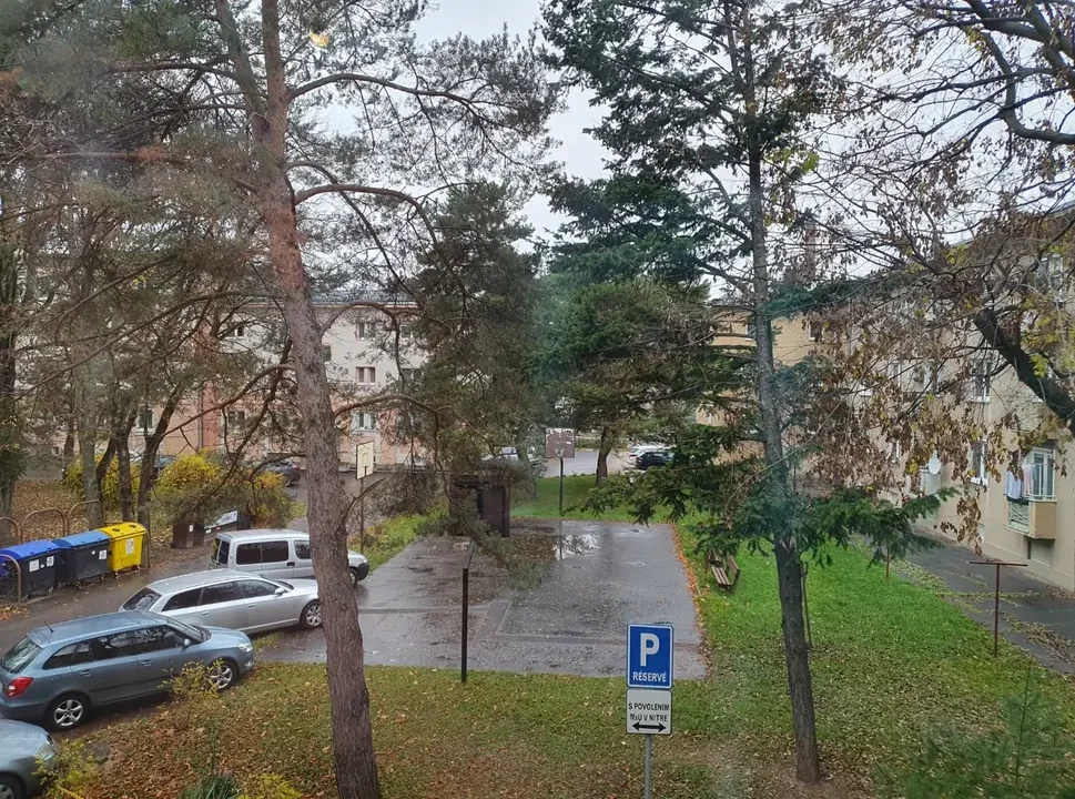 zrekonstruovany-2-izbovy-byt-s-klimatizaciou-wilsonovo-nabrezie-nitra-04