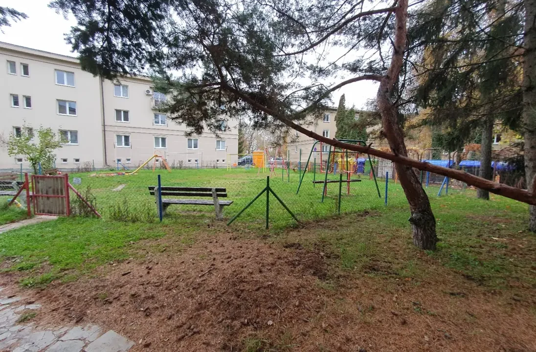zrekonstruovany-2-izbovy-byt-s-klimatizaciou-wilsonovo-nabrezie-nitra-15