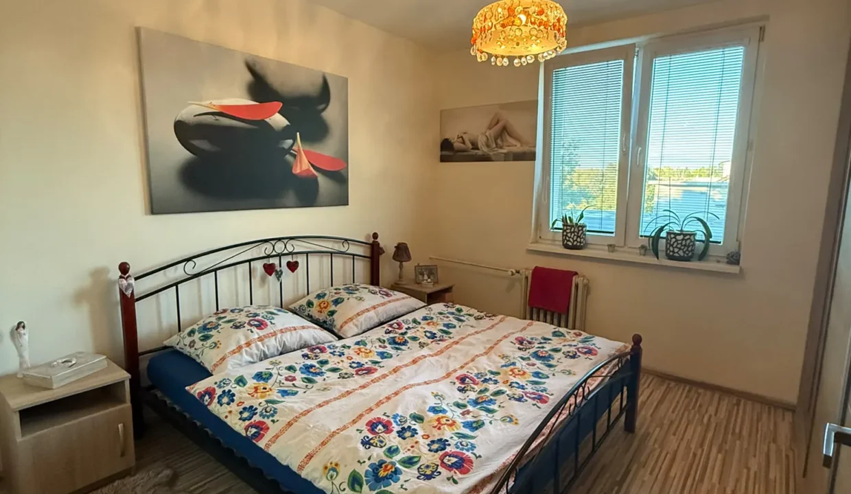 HLOHOVEC Gaštanová 3iz. byt3